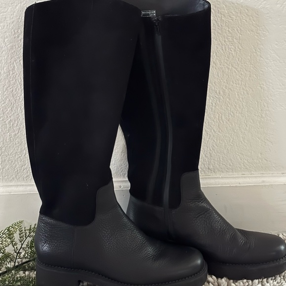 VIONIC Woman FALLBROOK Water Resistant Knee High Boot Size: